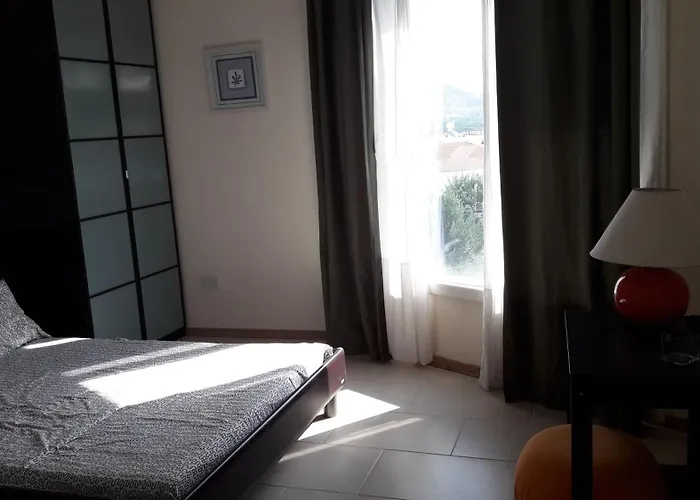 Saint John Sia House *