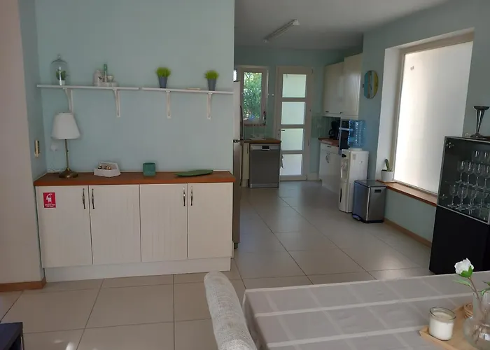 Saint John Sia House *